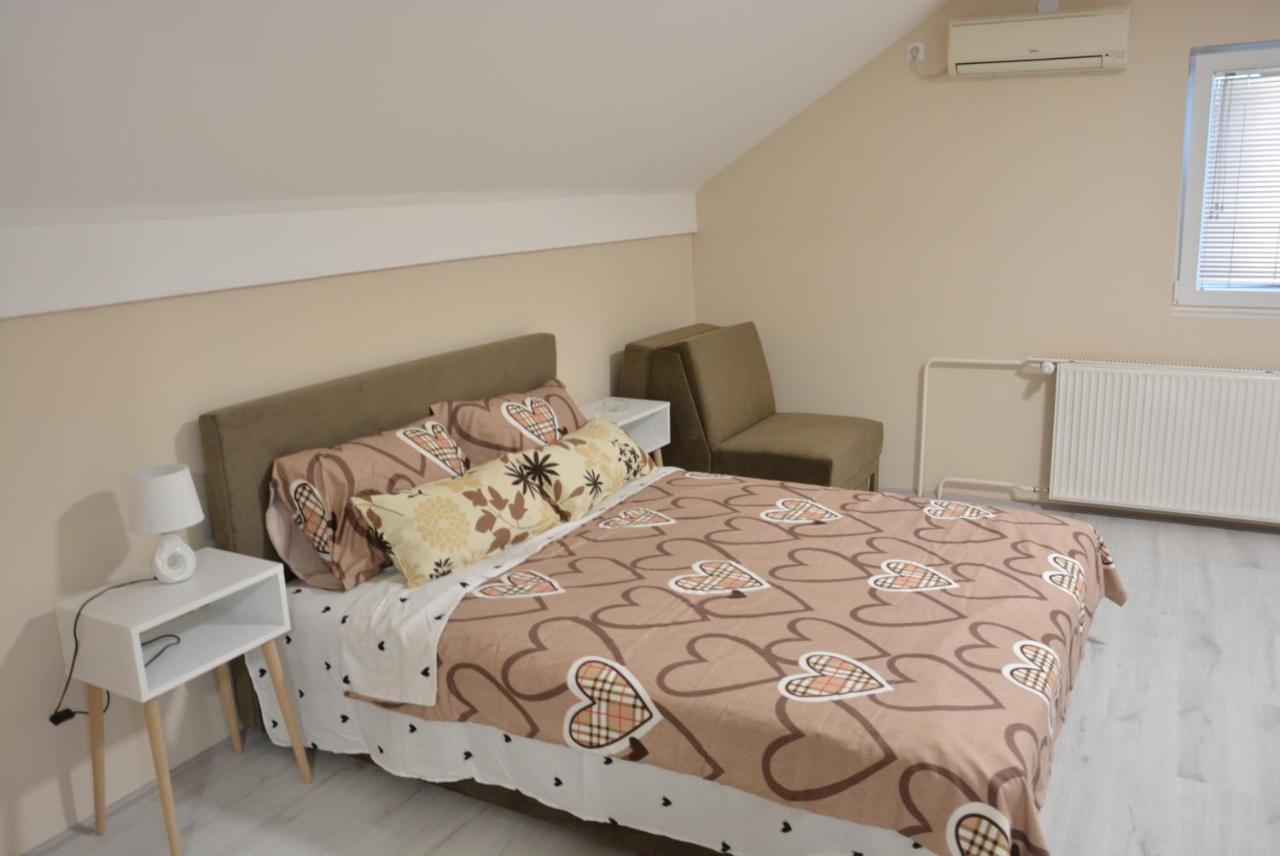 Garden Apartmani Jagodina Exterior foto